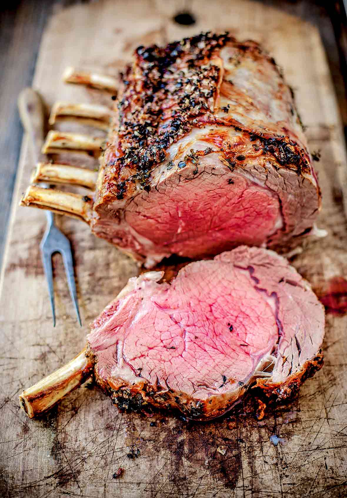 Standing Rib Roast with Onions, Mushrooms and Red Wine Pan Sauce