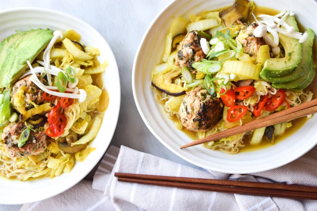 Konjac Ramen Bowls with Turkey Kale Meat Balls